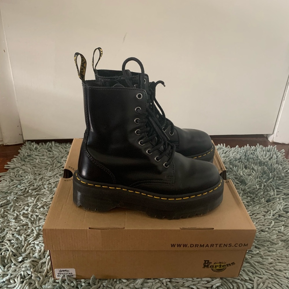 Jadon Boots Doc Martens | Size 6 Women/Size 5 Men